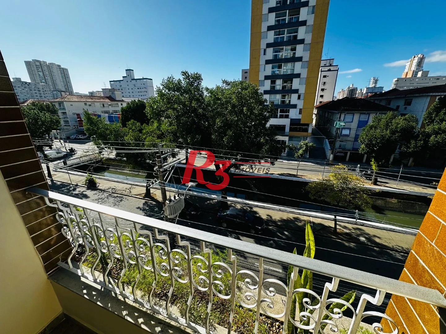 Apartamento com 3 dormitórios à venda, 130 m² por R$ 650.000,00 - Campo Grande - Santos/SP