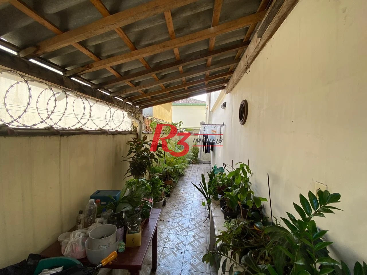 Sobrado com 2 dormitórios à venda, 77 m² por R$ 550.000,00 - Vila Matias - Santos/SP