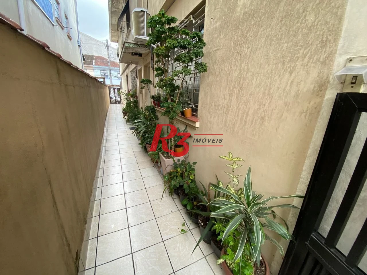 Sobrado com 2 dormitórios à venda, 77 m² por R$ 550.000,00 - Vila Matias - Santos/SP