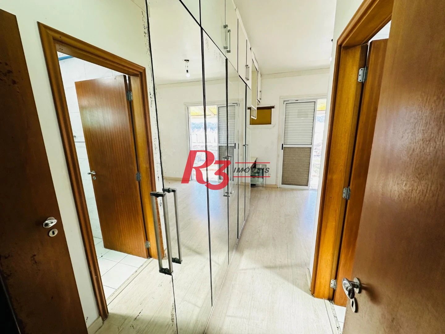 Apartamento à venda no Gonzaga Santos/SP