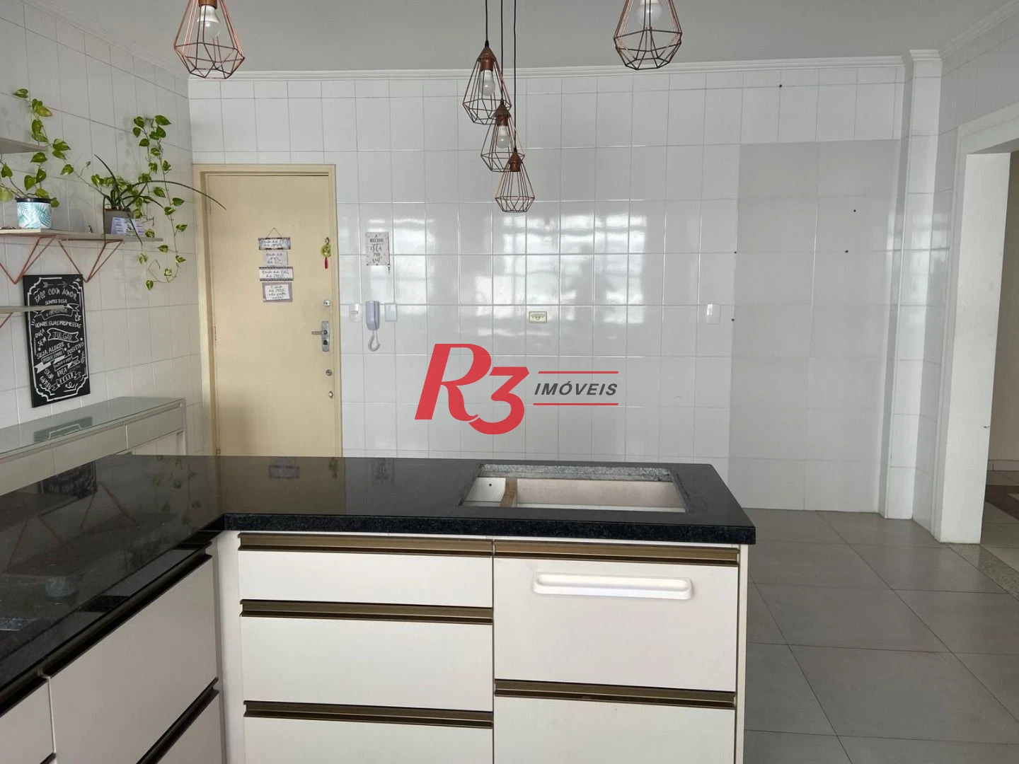 Apartamento com 3 dormitórios à venda, 152 m² por R$ 850.000,00 - Embaré - Santos/SP