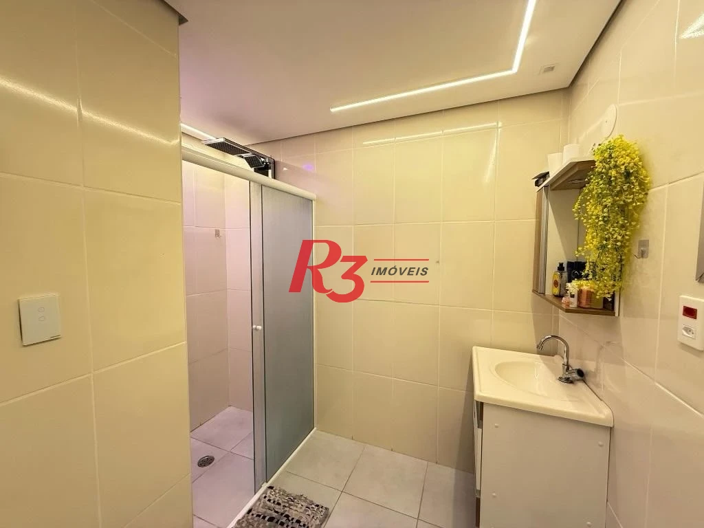 Apartamento com 3 dormitórios à venda, 120 m² por R$ 800.000,00 - Campo Grande - Santos/SP