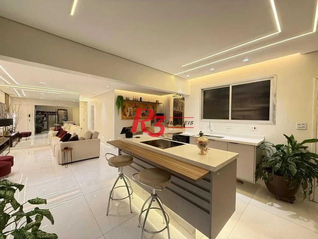 Apartamento com 3 dormitórios à venda, 120 m² por R$ 800.000,00 - Campo Grande - Santos/SP