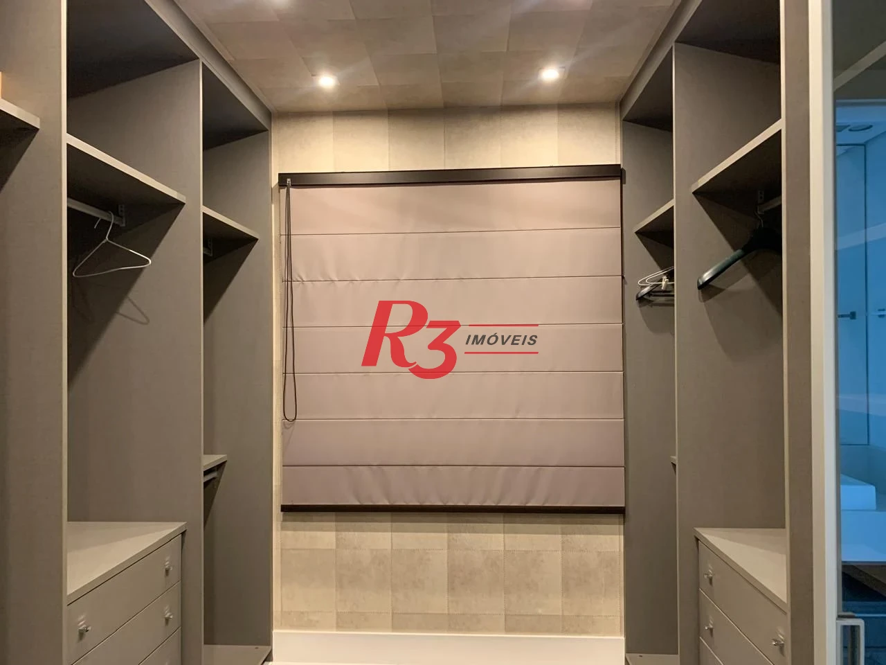 Apartamento com 3 dormitórios para alugar, 180 m² por R$ 22.900,00/mês - Gonzaga - Santos/SP