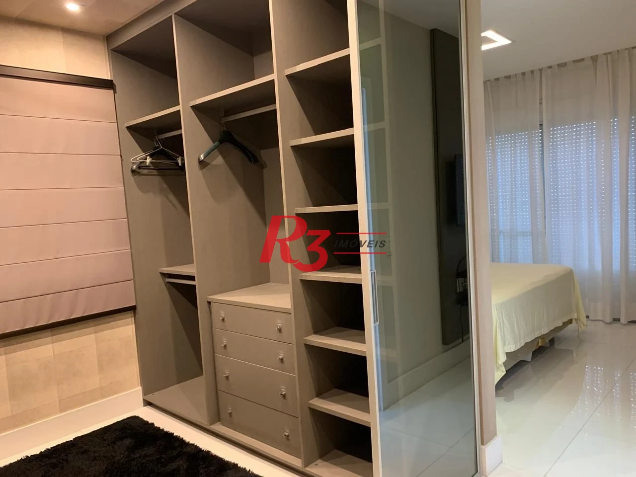 Apartamento com 3 dormitórios para alugar, 180 m² por R$ 22.900,00/mês - Gonzaga - Santos/SP