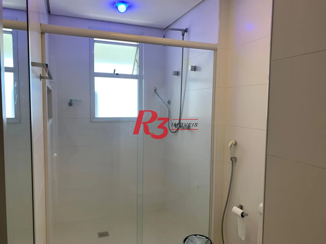 Apartamento com 3 dormitórios para alugar, 180 m² por R$ 22.900,00/mês - Gonzaga - Santos/SP