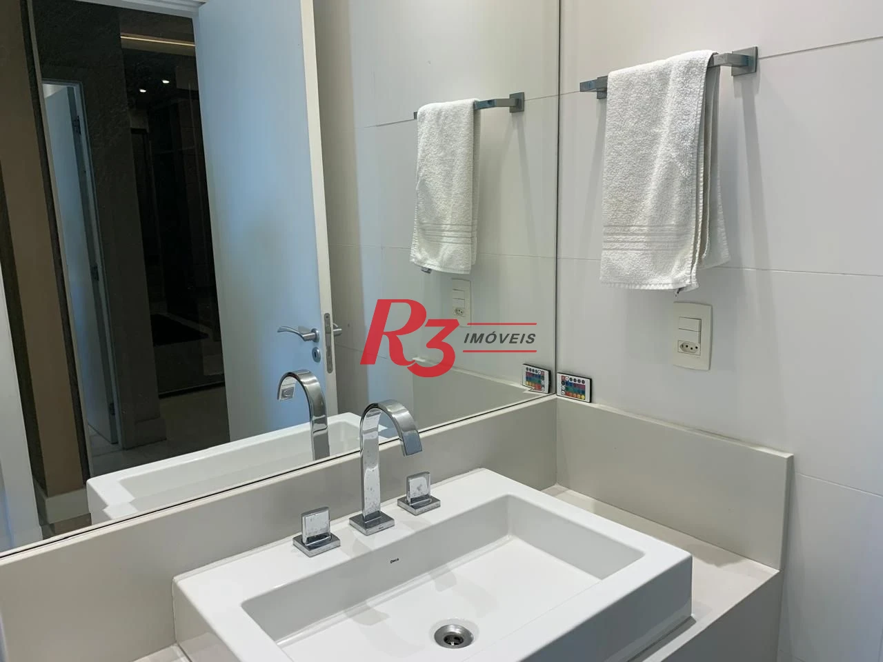 Apartamento com 3 dormitórios para alugar, 180 m² por R$ 22.900,00/mês - Gonzaga - Santos/SP