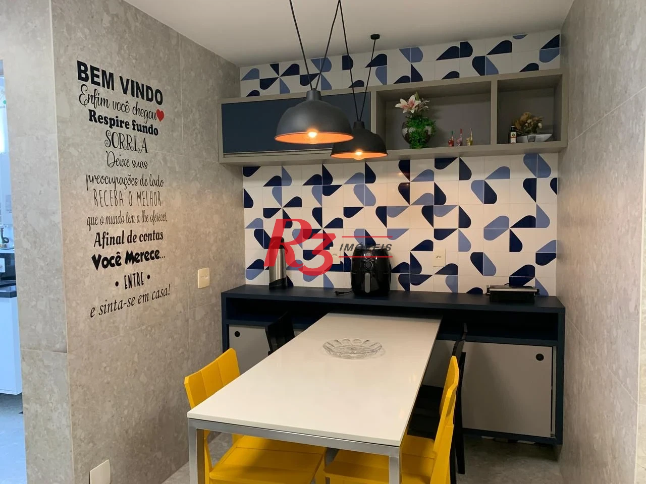 Apartamento com 3 dormitórios para alugar, 180 m² por R$ 22.900,00/mês - Gonzaga - Santos/SP