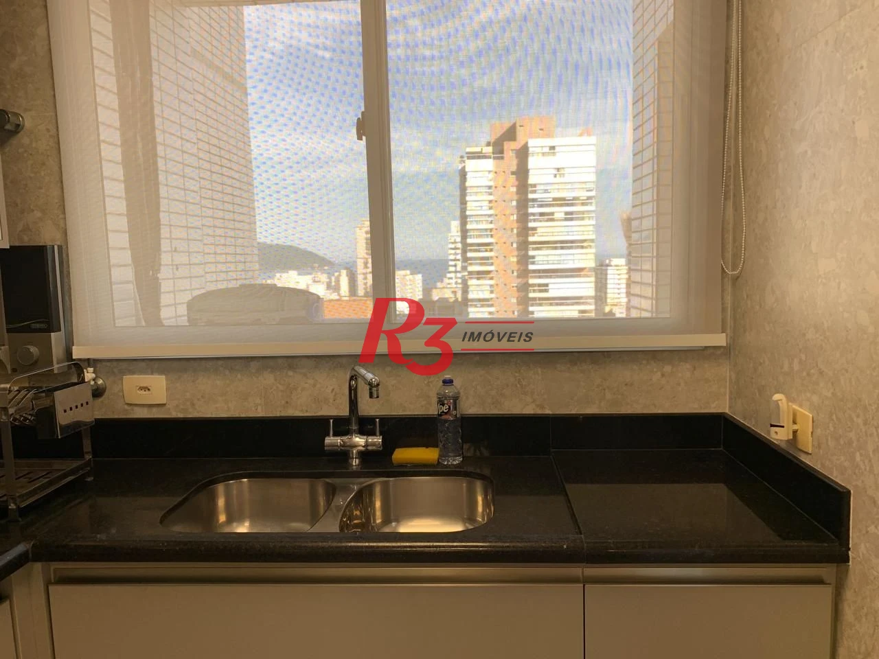 Apartamento com 3 dormitórios para alugar, 180 m² por R$ 22.900,00/mês - Gonzaga - Santos/SP