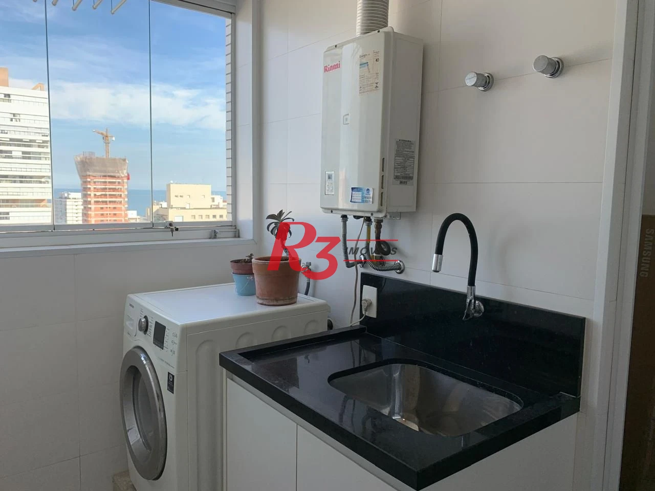 Apartamento com 3 dormitórios para alugar, 180 m² por R$ 22.900,00/mês - Gonzaga - Santos/SP