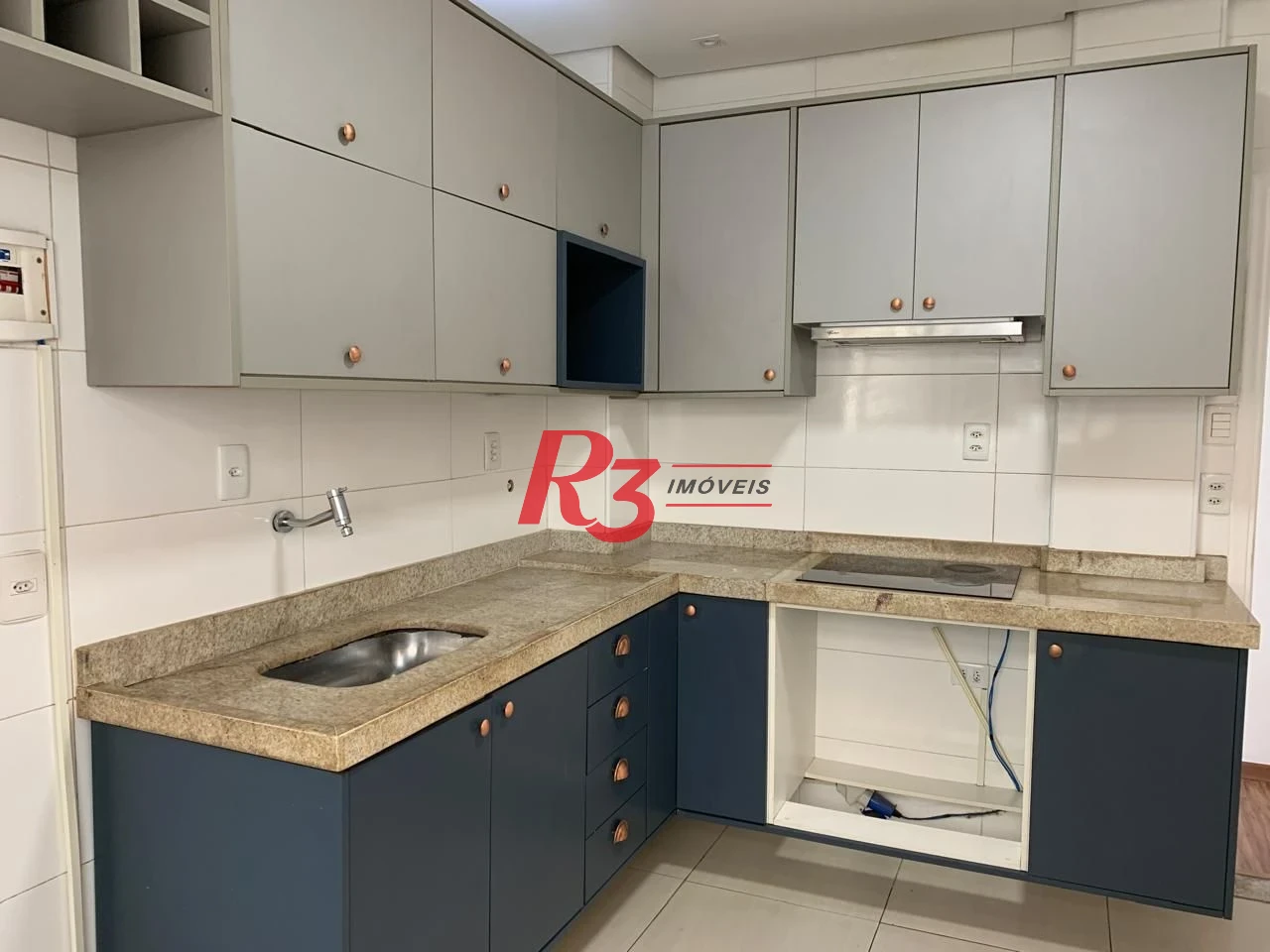 Apartamento com 3 dormitórios para alugar, 89 m² por R$ 3.900,02/mês - Boqueirão - Santos/SP
