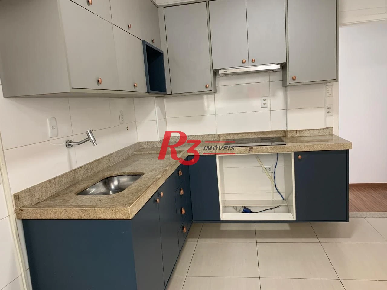 Apartamento com 3 dormitórios para alugar, 89 m² por R$ 3.900,02/mês - Boqueirão - Santos/SP