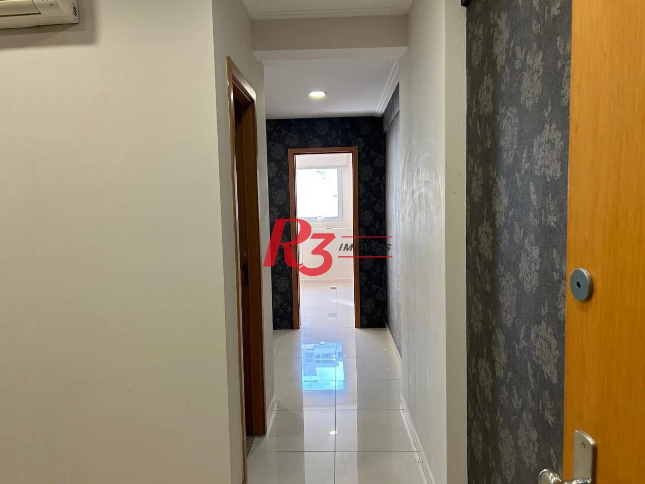 Sala para alugar, 38 m² por R$ 3.716,24/mês - Gonzaga - Santos/SP