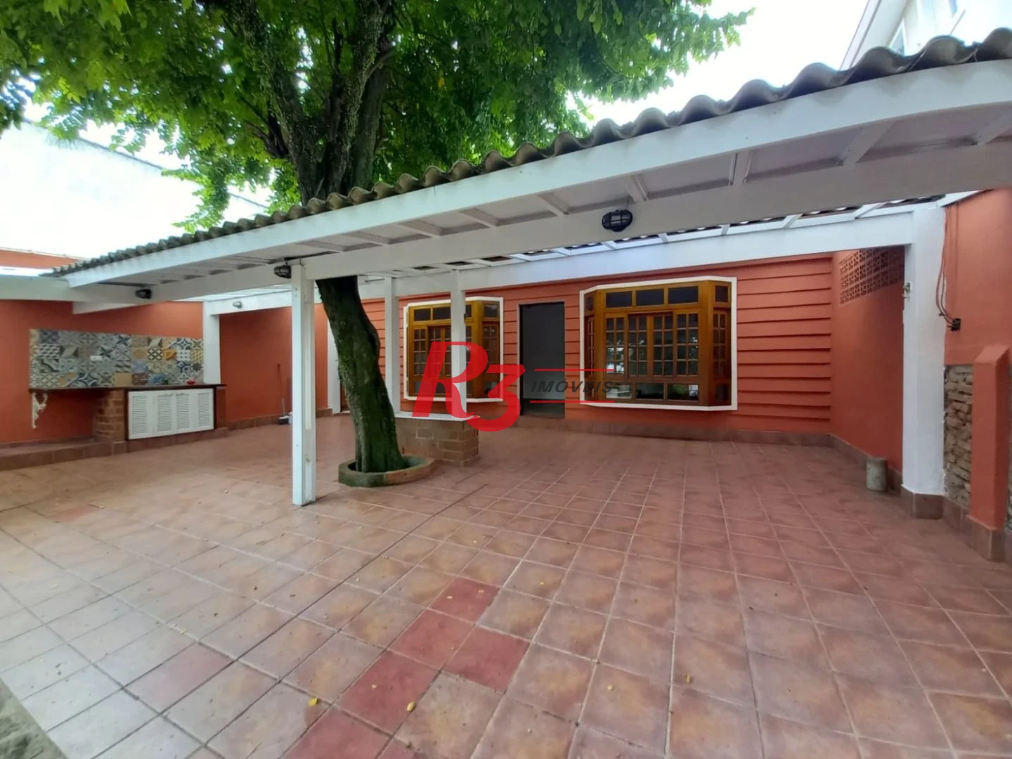 Casa com 3 dormitórios à venda, 108 m² por R$ 1.400.000,00 - Vila Voturuá - São Vicente/SP