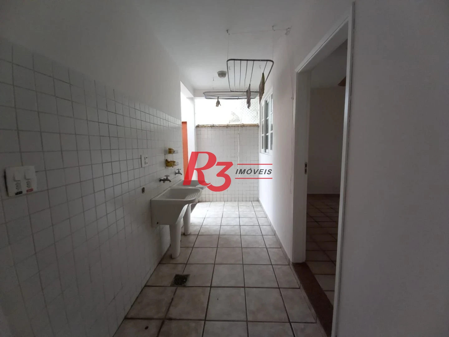 Casa com 3 dormitórios à venda, 108 m² por R$ 1.400.000,00 - Vila Voturuá - São Vicente/SP