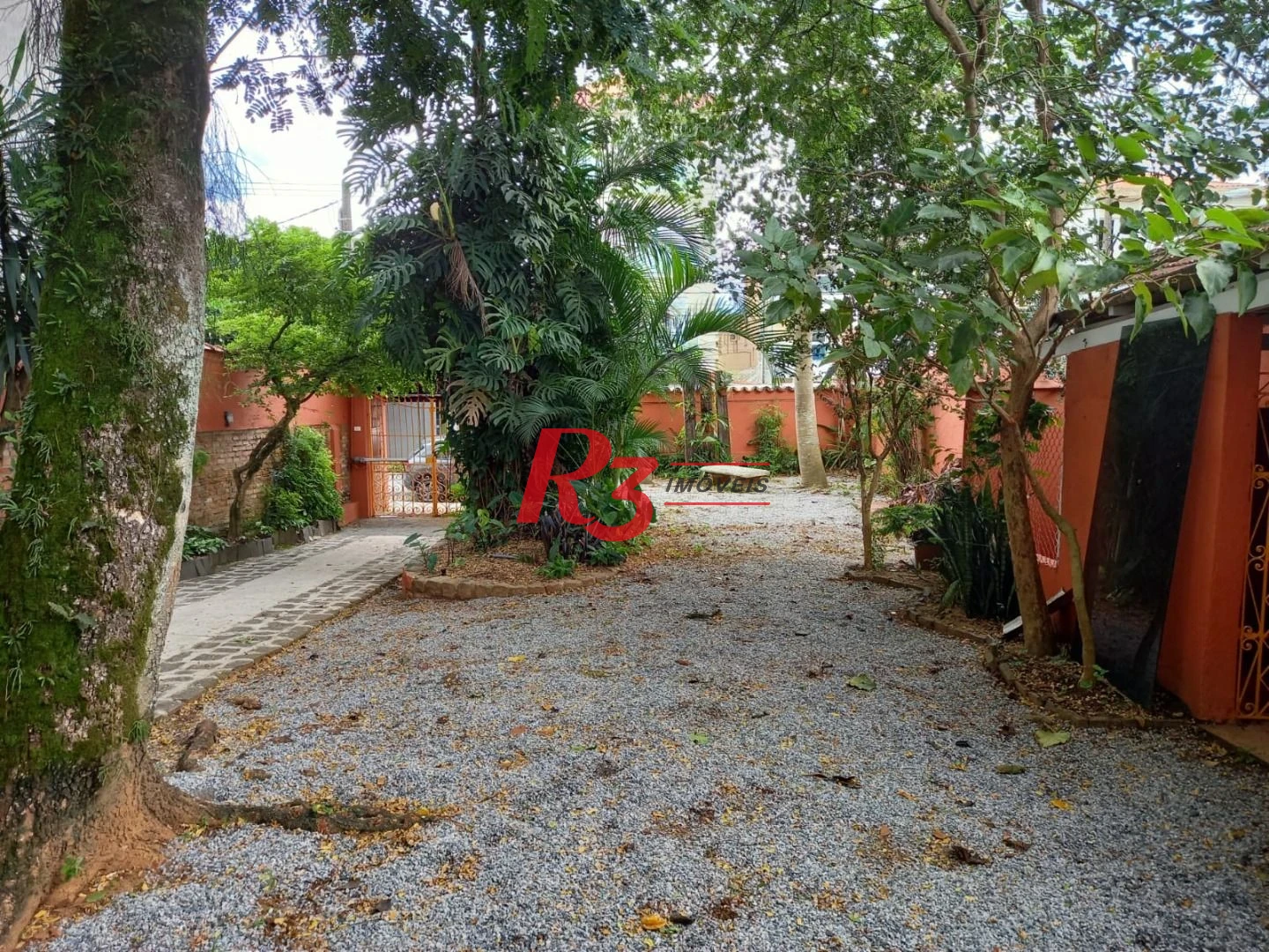 Casa com 3 dormitórios à venda, 108 m² por R$ 1.400.000,00 - Vila Voturuá - São Vicente/SP