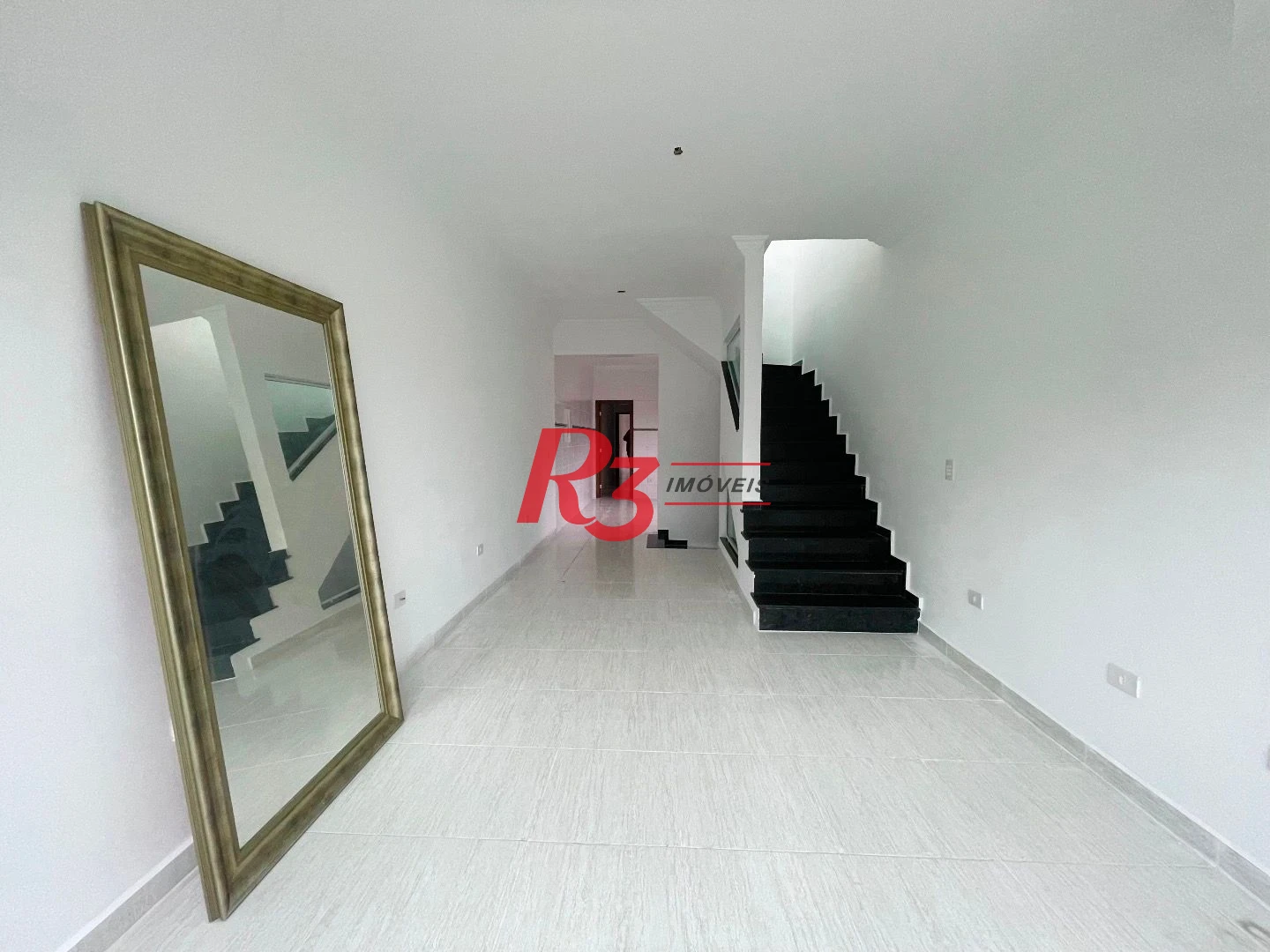 Casa com 3 dormitórios para alugar, 140 m² por R$ 4.600,00/mês - Marapé - Santos/SP