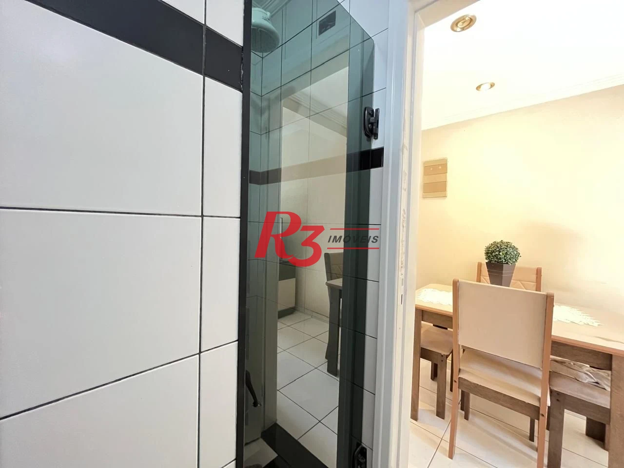 Apartamento com 1 dormitório à venda, 44 m² por R$ 315.000,00 - José Menino - Santos/SP
