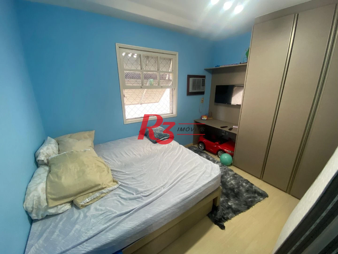Apartamento com 3 dormitórios à venda, 109 m² por R$ 520.000,00 - Gonzaga - Santos/SP