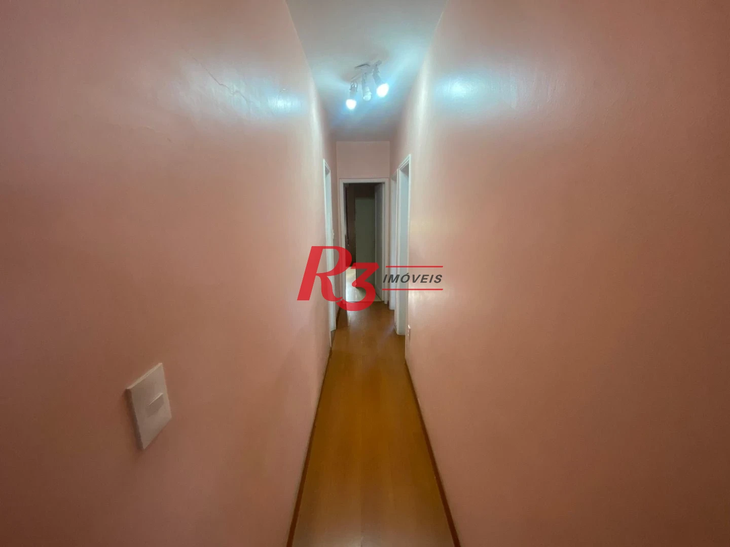 Apartamento com 3 dormitórios à venda, 109 m² por R$ 520.000,00 - Gonzaga - Santos/SP