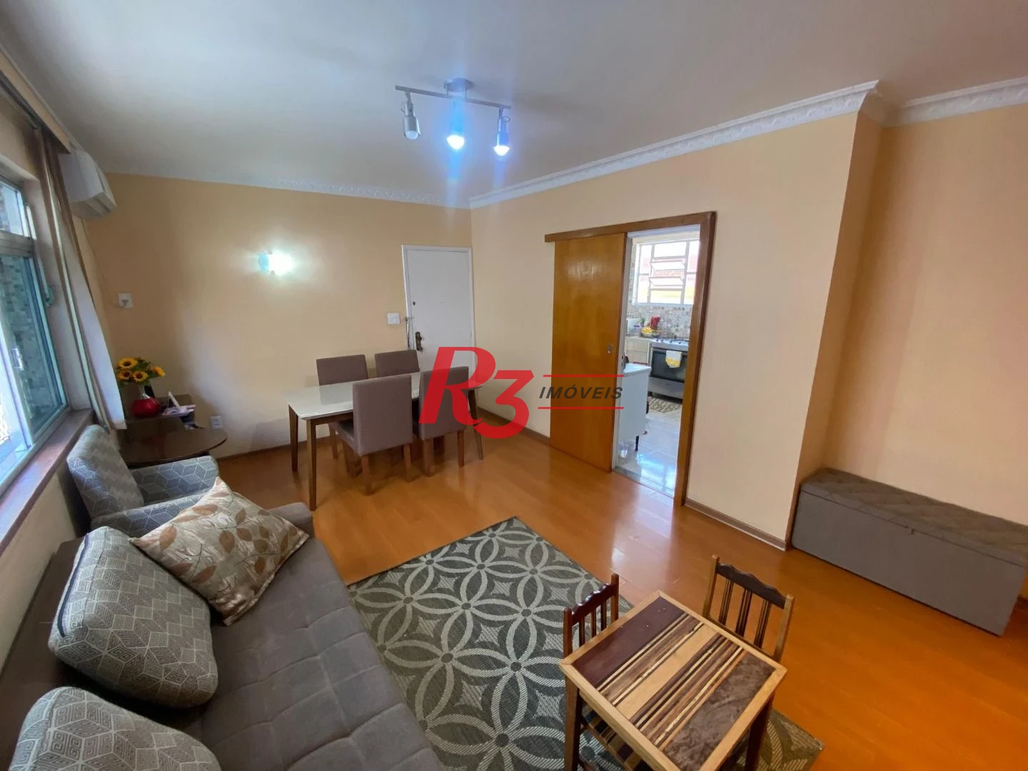 Apartamento com 3 dormitórios à venda, 109 m² por R$ 520.000,00 - Gonzaga - Santos/SP