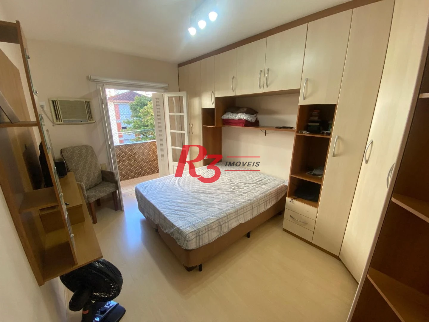 Apartamento com 3 dormitórios à venda, 109 m² por R$ 520.000,00 - Gonzaga - Santos/SP