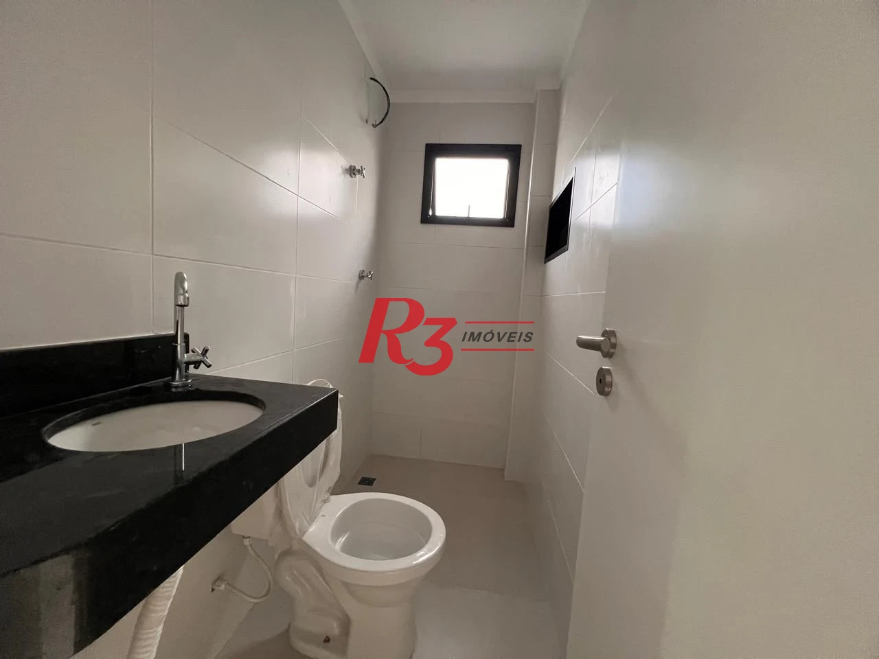 Village com 2 dormitórios à venda, 90 m² por R$ 655.000,00 - Campo Grande - Santos/SP