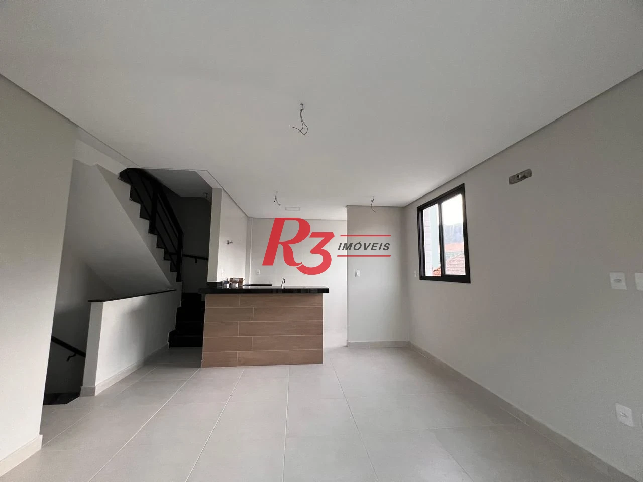 Village com 2 dormitórios à venda, 90 m² por R$ 655.000,00 - Campo Grande - Santos/SP