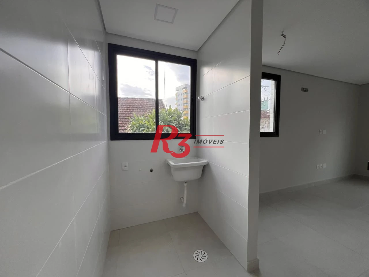 Village com 2 dormitórios à venda, 90 m² por R$ 655.000,00 - Campo Grande - Santos/SP