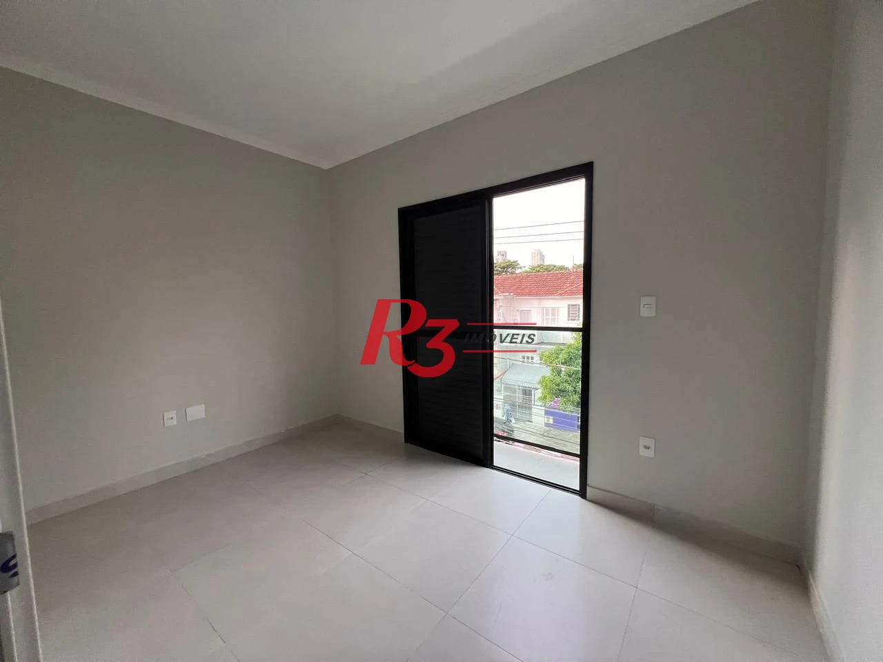 Village com 2 dormitórios à venda, 90 m² por R$ 655.000,00 - Campo Grande - Santos/SP