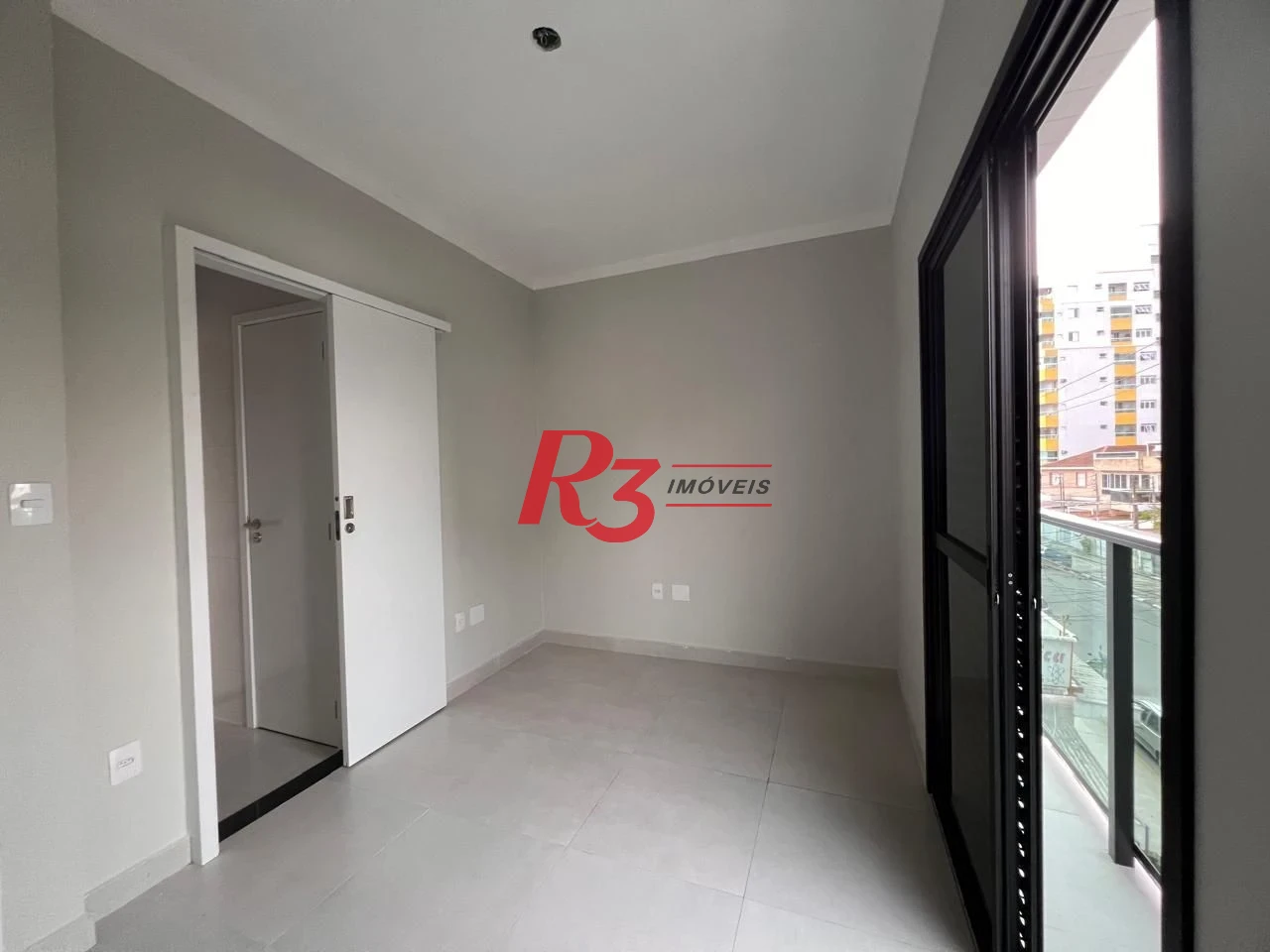 Village com 2 dormitórios à venda, 90 m² por R$ 655.000,00 - Campo Grande - Santos/SP