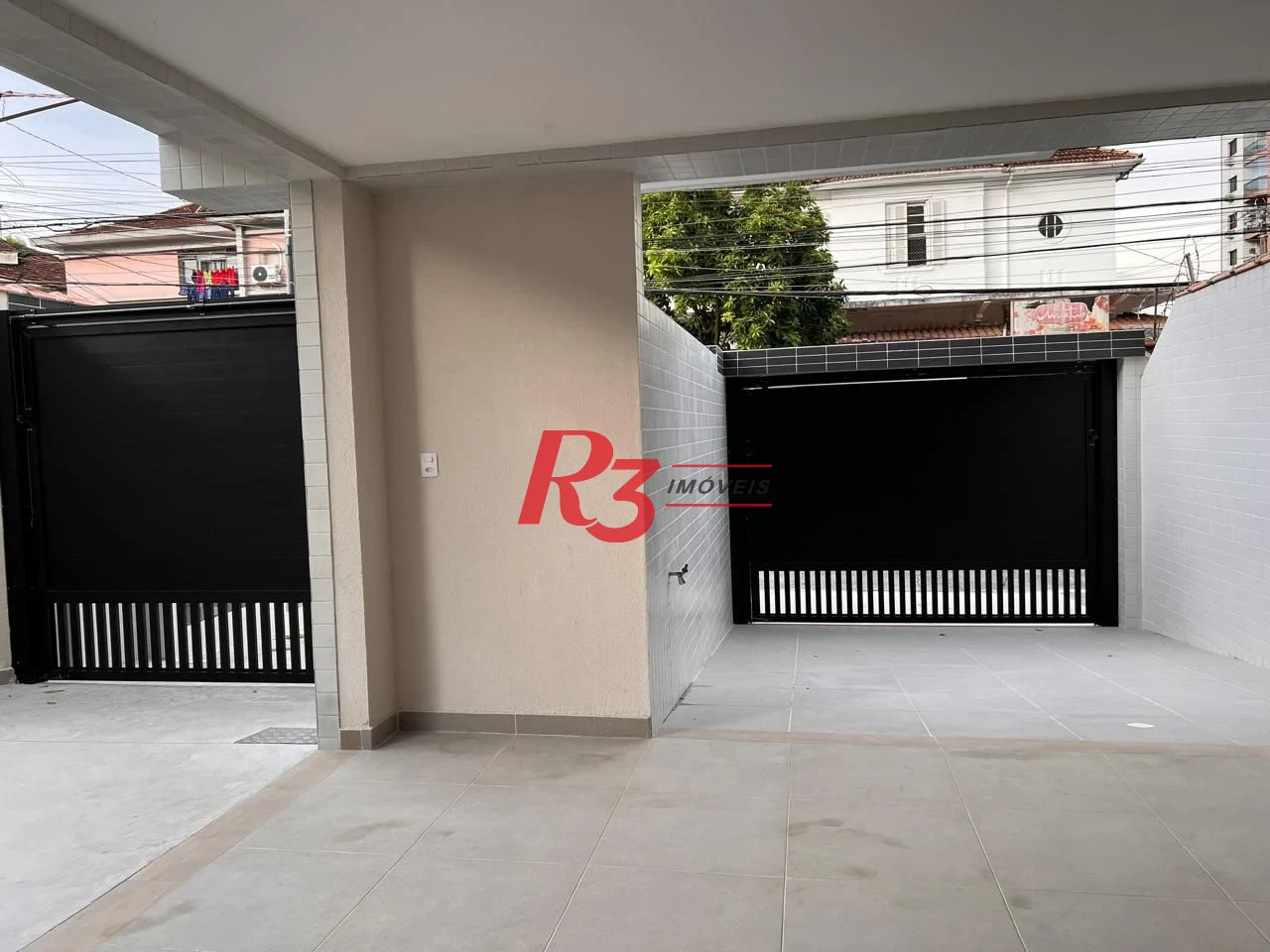 Village com 2 dormitórios à venda, 90 m² por R$ 655.000,00 - Campo Grande - Santos/SP