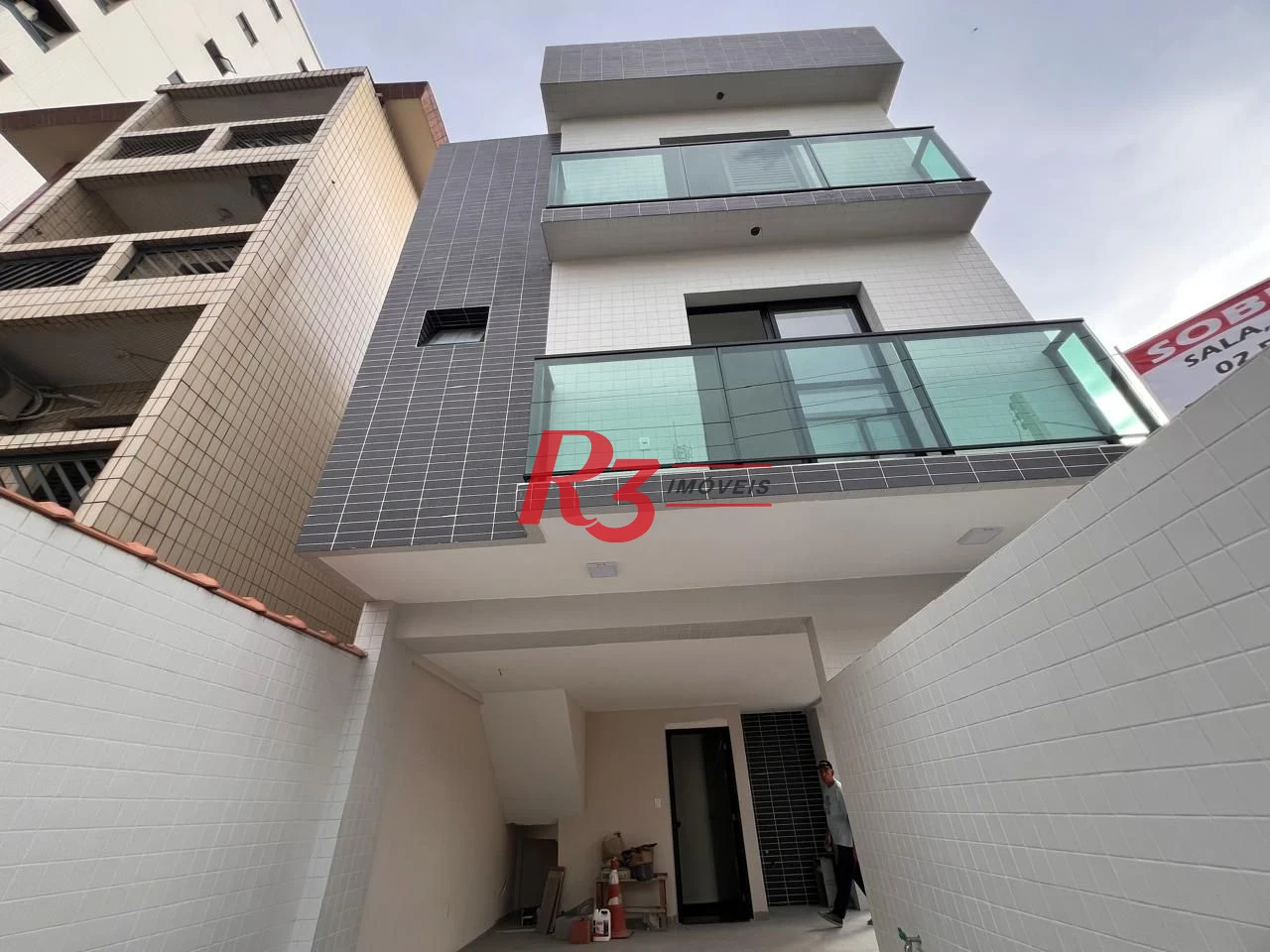 Village com 2 dormitórios à venda, 90 m² por R$ 655.000,00 - Campo Grande - Santos/SP