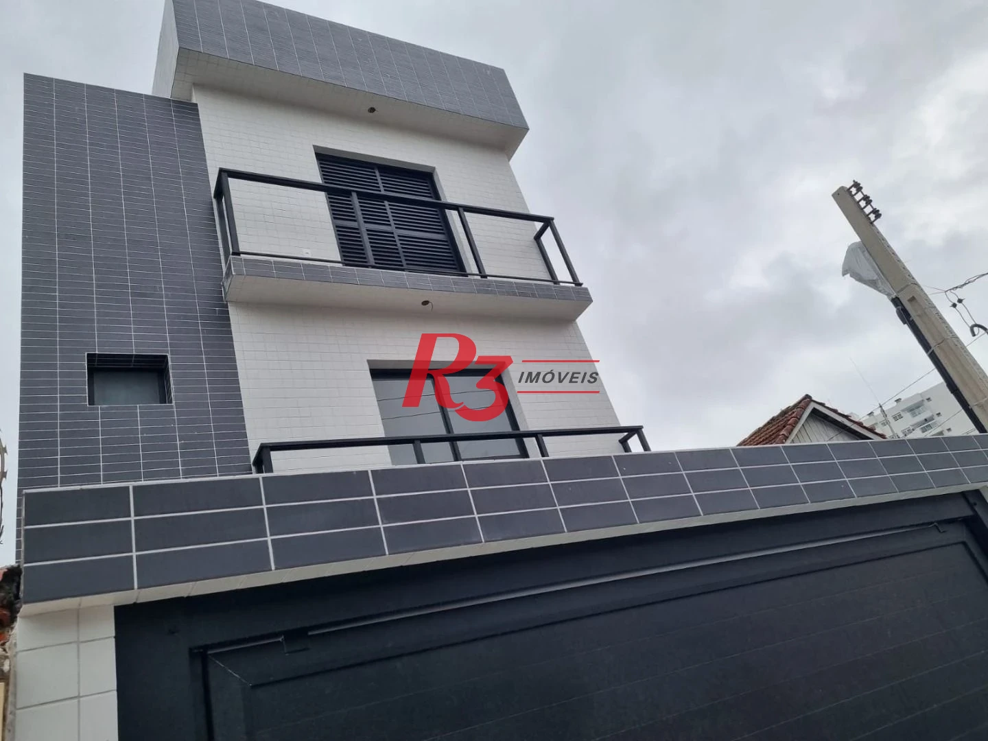 Village com 2 dormitórios à venda, 90 m² por R$ 655.000,00 - Campo Grande - Santos/SP
