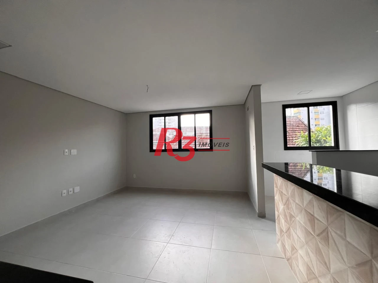 Village com 2 dormitórios à venda, 90 m² por R$ 655.000,00 - Campo Grande - Santos/SP