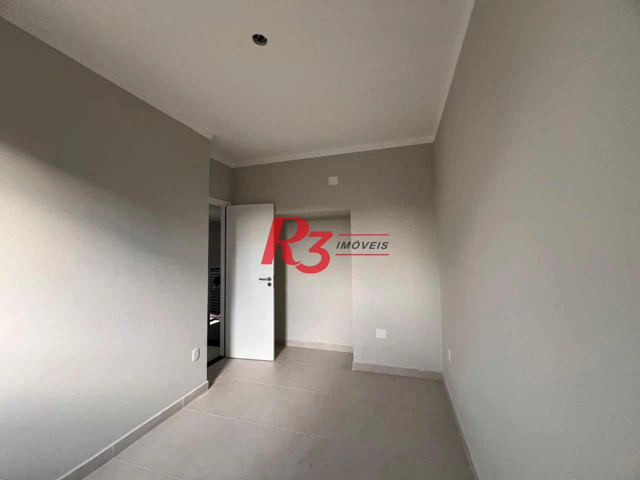 Village com 2 dormitórios à venda, 90 m² por R$ 655.000,00 - Campo Grande - Santos/SP