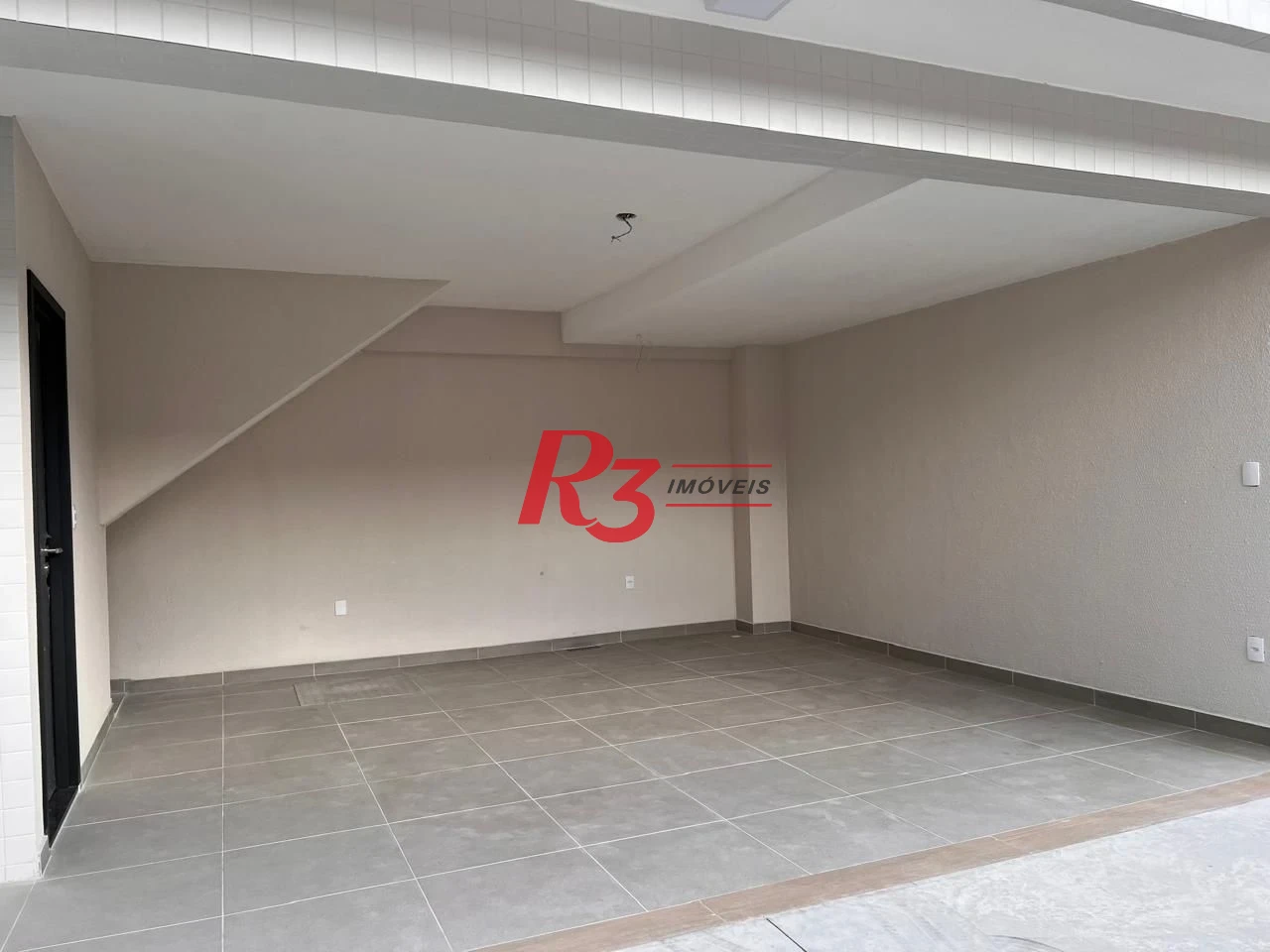 Village com 2 dormitórios à venda, 90 m² por R$ 655.000,00 - Campo Grande - Santos/SP