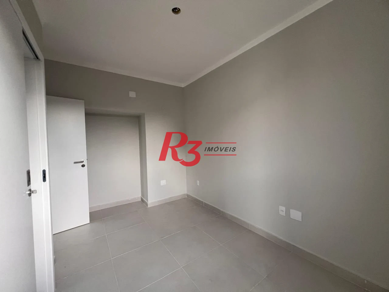 Village com 2 dormitórios à venda, 90 m² por R$ 688.000,00 - Campo Grande - Santos/SP