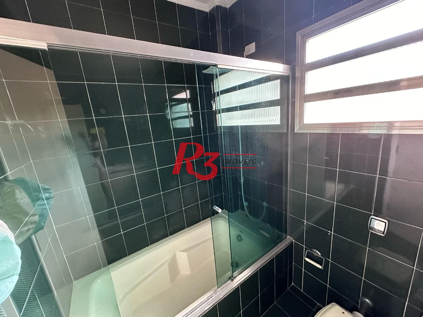 Apartamento com 4 dormitórios à venda, 185 m² por R$ 1.200.000,00 - Marapé - Santos/SP