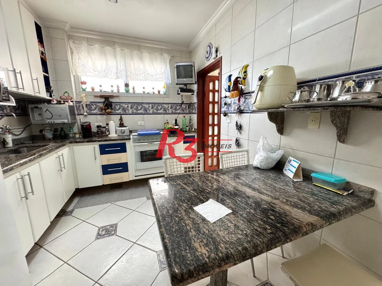 Apartamento com 3 dormitórios à venda, 118 m² por R$ 1.500.000,00 - Boqueirão - Santos/SP