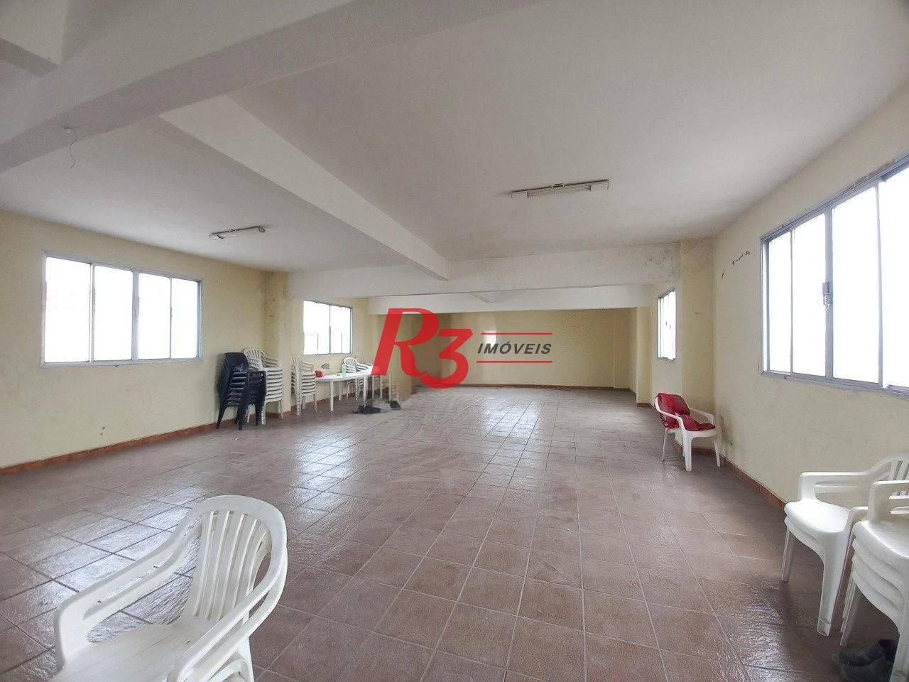 Apartamento com 2 dormitórios à venda, 85 m² por R$ 550.000,00 - Embaré - Santos/SP