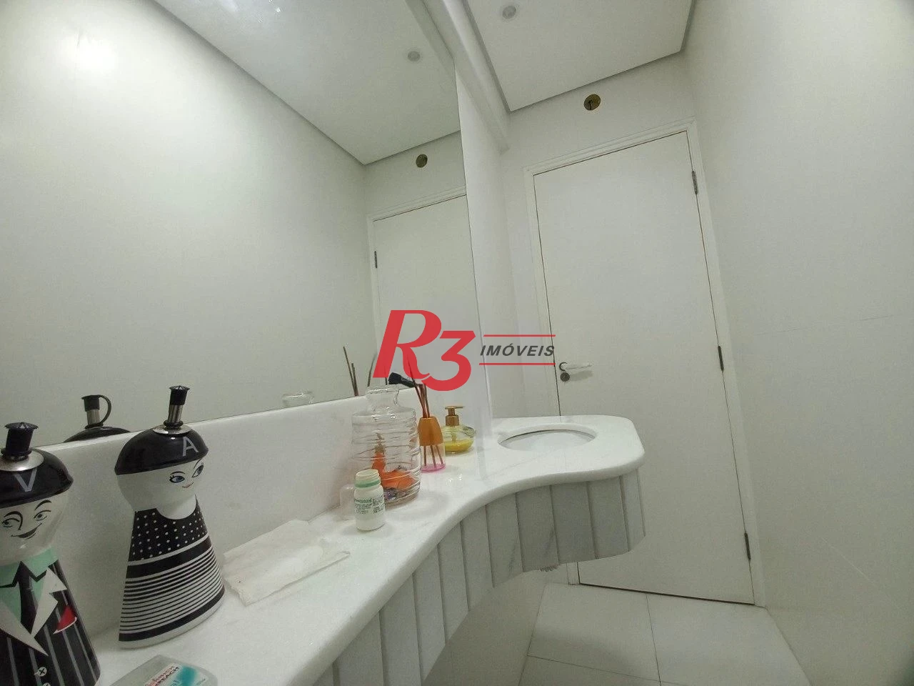 Apartamento com 2 dormitórios à venda, 85 m² por R$ 550.000,00 - Embaré - Santos/SP