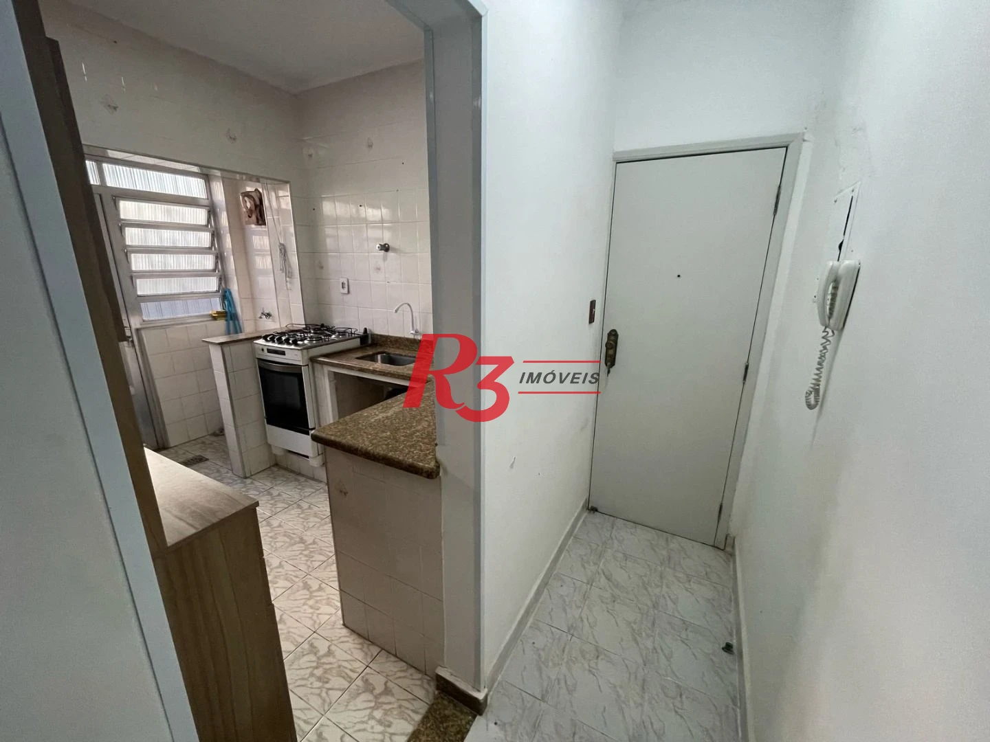 Apartamento com 1 dormitório à venda, 48 m² por R$ 300.000,00 - Campo Grande - Santos/SP