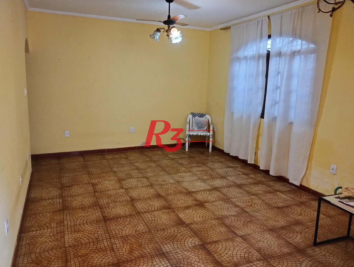 Excelente Oportunidade Comercial – Imóvel Amplo e Bem