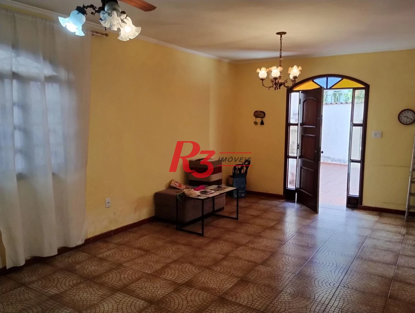 Excelente Oportunidade Comercial – Imóvel Amplo e Bem