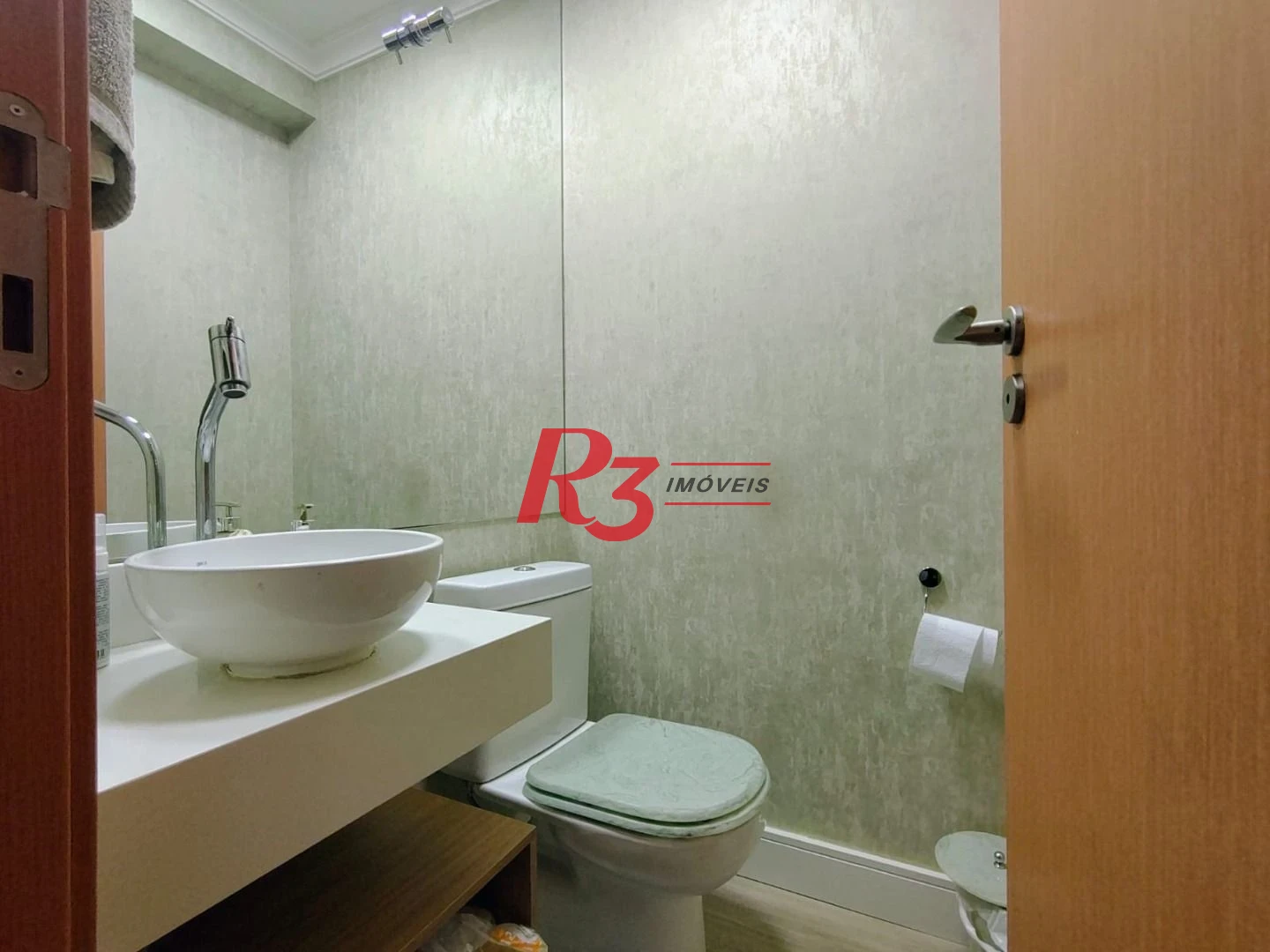 Apartamento à venda por R$ 1.630.000,00 - Gonzaga - Santos/SP