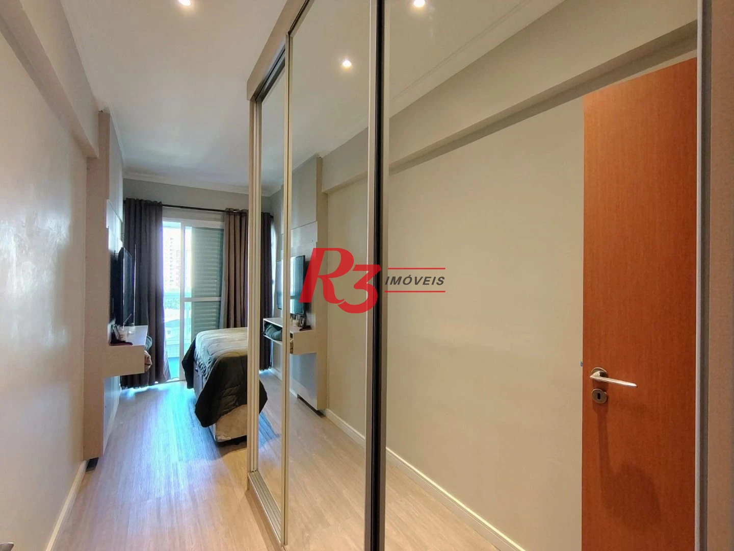 Apartamento à venda por R$ 1.630.000,00 - Gonzaga - Santos/SP