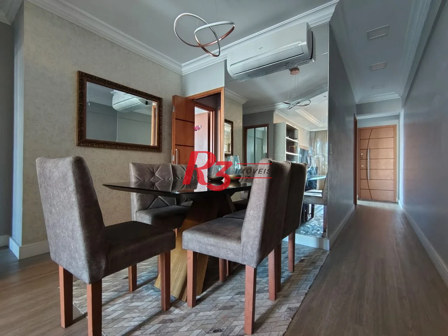 Apartamento à venda por R$ 1.630.000,00 - Gonzaga - Santos/SP
