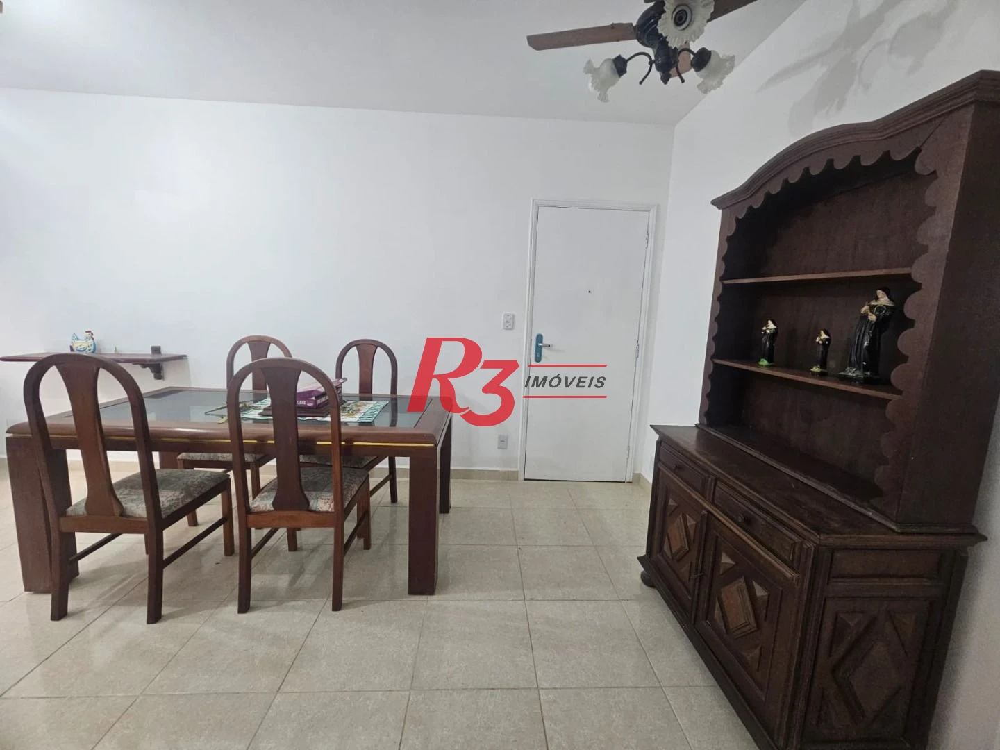 Apartamento para Alugar 3 dormitórios Frente Mar 1 VG Bairro Embaré Santos.