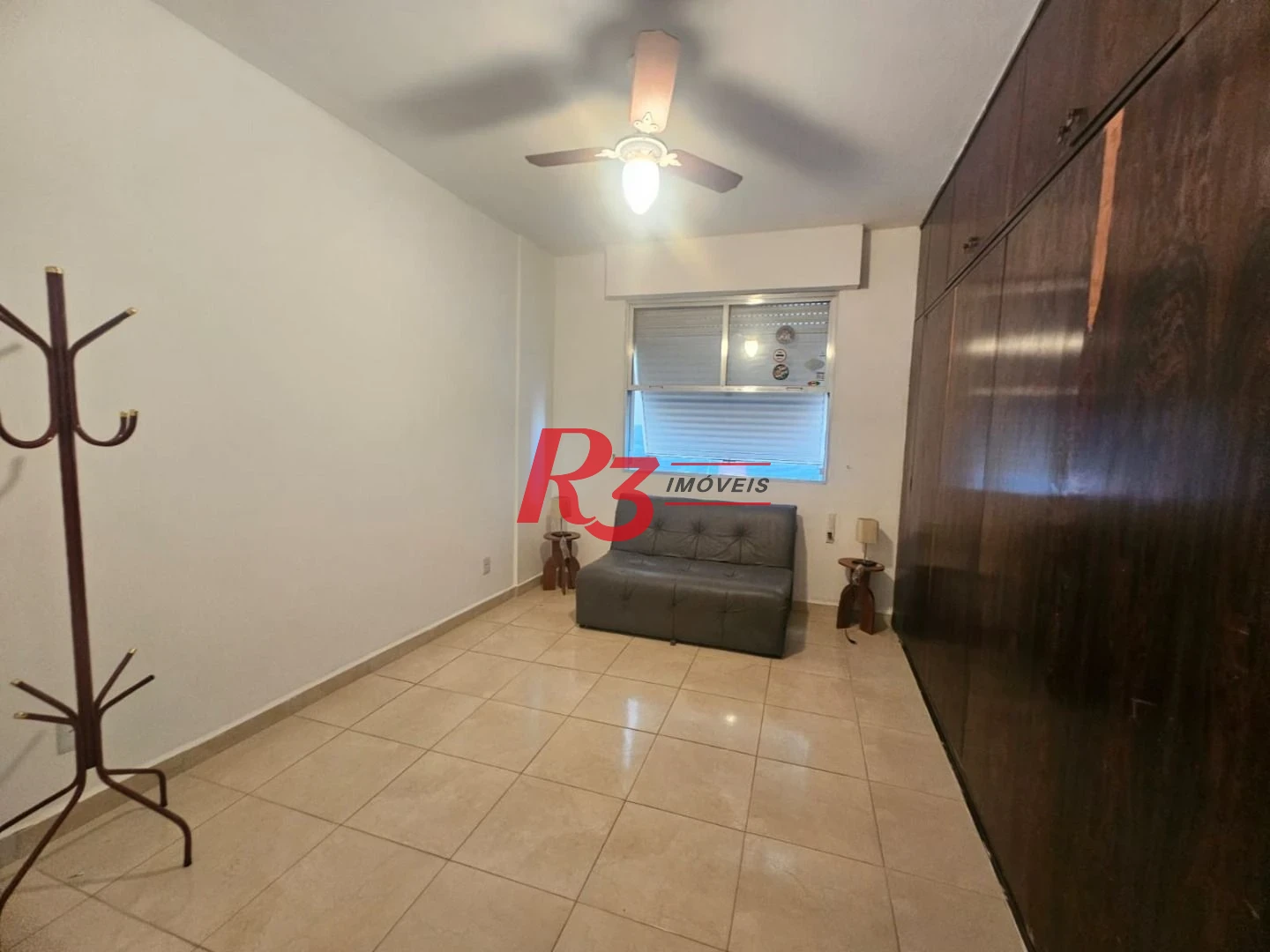 Apartamento para Alugar 3 dormitórios Frente Mar 1 VG Bairro Embaré Santos.
